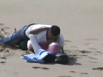 סקס בוגר מוצץ זין של אורח מבוגר. סרטי פורנו לצפייה ישירה