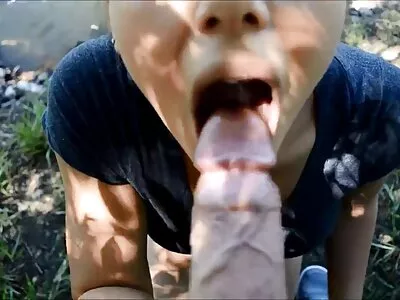לסביות בלונדיניות מנוסות מתבלבלות על שולחן סרטי סקס חינם מבוגרות הביליארד.