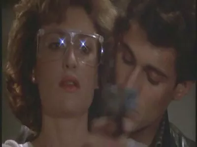 אמא לוהטת מפתה בן טיפש לזיין. ארוס סרטים חינם