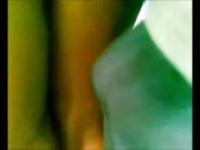 בחורה קזחית מזדיינת מגניבה בליהוק עם בחור אכזרי. סרטי סס חינם