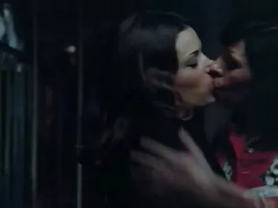 פאקינג אישה סינית סרטי גייז ישראלים חינם מבוגרת עם שיער אדום בליהוק.